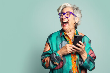 Funny old woman looking at a smartphone screen, laughing. Generative AI - obrazy, fototapety, plakaty