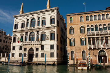 Fototapeta na wymiar VENICE, ITALY - FEBRAURY 14, 2020: buildings on Grand Canal.
