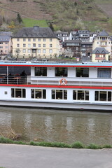 Naklejka premium Schiffahrt an der Mosel.