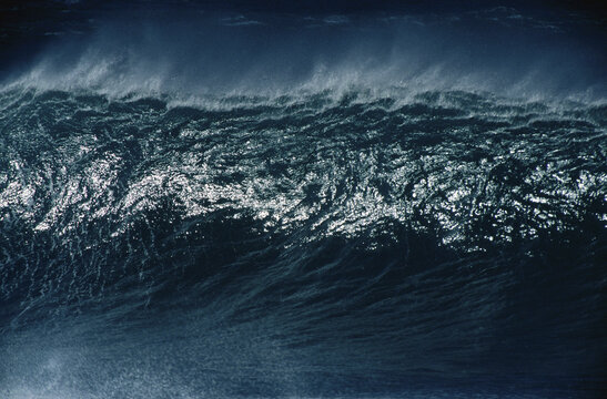 Waves, North Shore Oahu, Hawaii, USA
