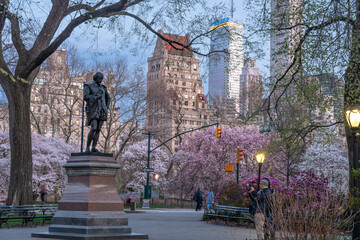 Fototapeta premium Manhattan spring bloom and architecture travel destination backgrounds theme copy space 