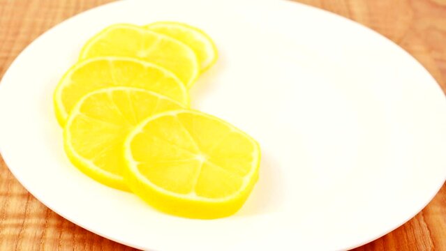 Shooting of a lemon. Stop motion. Stop motion.