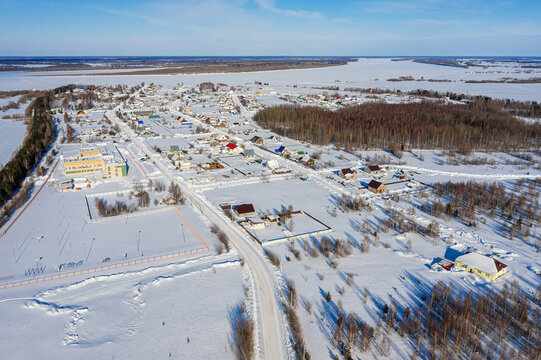 Western Siberia, Khanty-Mansi Autonomous Okrug: Vysokii Mys village. Aerial view.