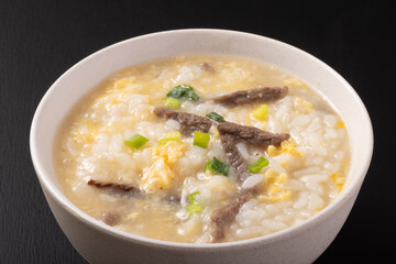 牛肉雑炊　肉粥