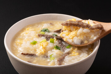 牛肉雑炊　肉粥