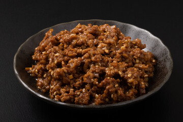 坦々麺用の肉味噌　(肉そぼろ)