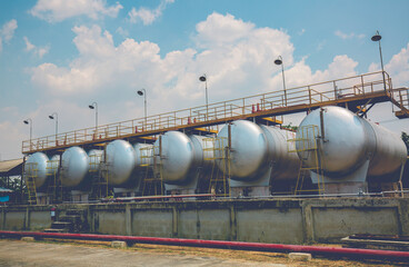 Storage of fuel oil in the horizontal tanks