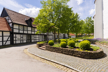 Altes Fachwerkhaus in einem Dorf in Deutschland