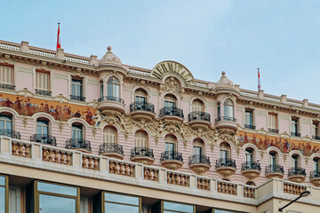 Fototapeta na wymiar Monaco, Monaco - 28.12.2021 : Beautiful facades of the Principality of Monaco