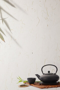 Under the background of bamboo tea POTS