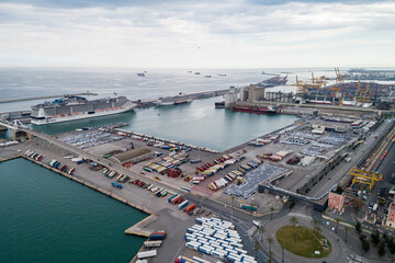 Obraz premium View Point Of Barcelona in Spain. Harbor of Barcelona in Background. Mediterranean Sea in Background.