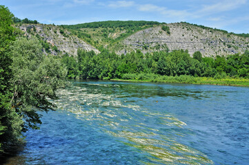  Dordogne river in Lacave in Lot