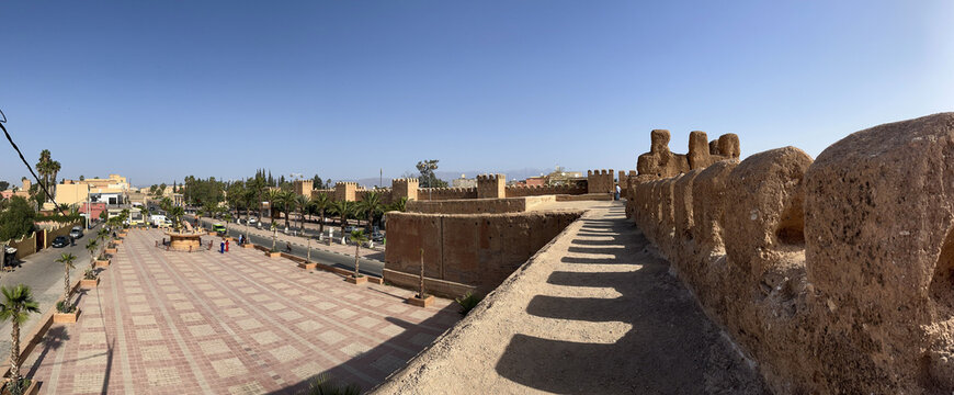 Morocco, Africa: view of the surrounding ramparts of Taroudant, city in the Sous Valley along the road to Ouarzazate and the Sahara desert, known as the Grandmother of Marrakech