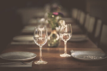 Elegant Formal Table Setting: Group Party, Fine Dining Experience, Lavish Decor, Stylish Centerpieces, Celebratory Event, Sophisticated Ambiance, Social Gathering, Wedding