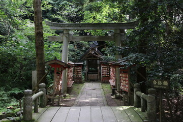 石川県の喜多神社横にある菅原神社。