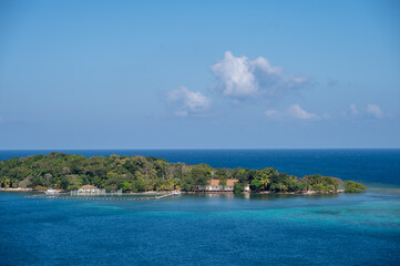 Naklejka premium Views of beautiful Honduran town on the shores of Roatan where the cruise port is located.