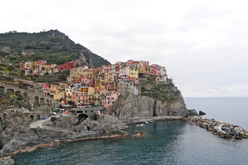 Fototapeta na wymiar Veduta dalle cinque terre - Manarola, Liguria 