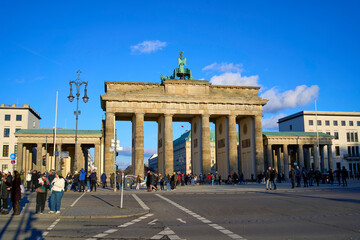Brandenburger Tor gate in central Berlin, Germany © Adrian Solumsmo