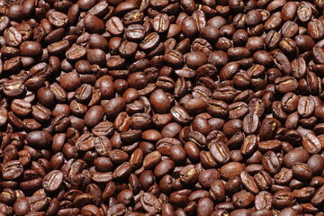 Top view of brown coffee beans, Roasted coffee beans background, Texture freshly roasted coffee beans. - 592229140