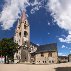 Fototapeta na wymiar Halberstadt cathedral with gothic bell towers and refectory, Sachsen-Anhalt region in Germany