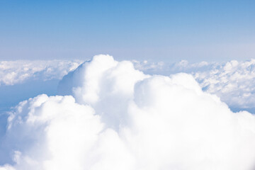 飛行機から見た空
