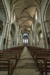 Fototapeta premium Nef de l'abbatiale Saint-Michel à Nantua, Ain, France