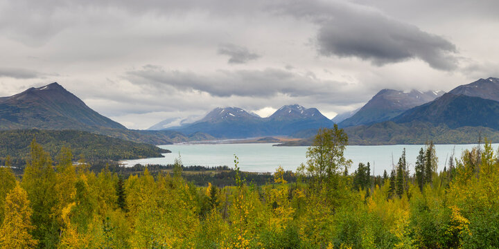 Skilak Lake with fall foliage, near Cooper Landing, Kenai Peninsula, Alaska