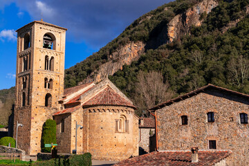 Fototapeta na wymiar Iglesia de San Cristobal en Beget, Comarca del Ripolles, Catalunya, España
