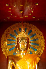 Obraz premium Golden Buddha (statue) at Wat Phra Singh, Chiang Mai , Thailand