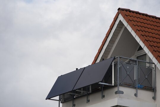 Solar modules as a balcony power plant
