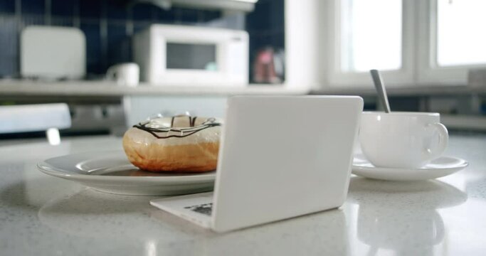 "Jaw Dropping" Images – Browse 546 Stock Photos, Vectors, and Video