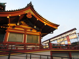 Fototapeta na wymiar Shinto shrine in Tokyo, Japan.