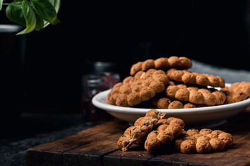 Homemade Oatmeal Raisin Cookies: A Rustic and Healthy Treat