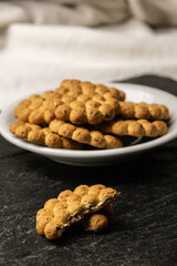 Homemade Oatmeal Raisin Cookies: A Rustic and Healthy Treat