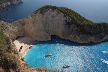 紅の豚の舞台、ギリシャ・ザキントス島のナヴァイオビーチ