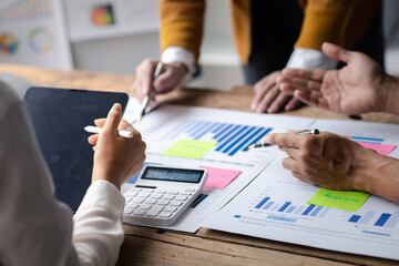 The meeting room for startup companies, the marketing department has a meeting to plan marketing...