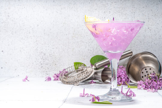 Lilac daikiri drink