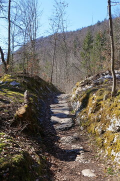 R&ouml;merstra&szlig;e beim Warmbad Villach, Richtung Federaun