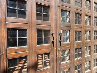 Fototapeta premium beautiful old doors in Italy