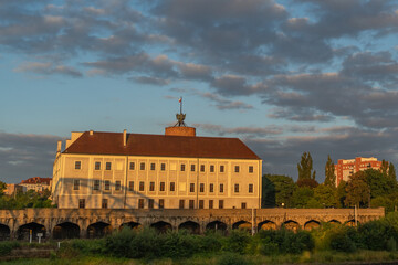 Głog&oacute;w ,zamek o świcie 
