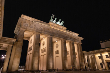 Fototapeta premium Brandenburg Gate, Berlin by night, photography in Germany, explore city.