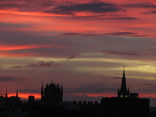 Naklejka premium sunset in the city