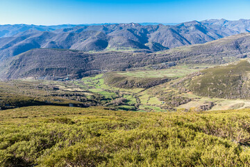 Fototapeta premium mountain called Cueto de Arbas in the valley of Leitariegos in Asturias, Spain