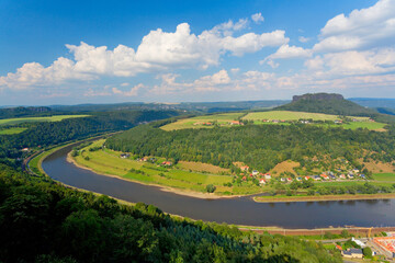 Fototapeta na wymiar Panorama Blick über die Sächsische Schweiz, Sachsen, Deutschland