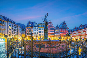 Fototapeta premium Old town square Romerberg in downtown Frankfurt, Germany