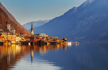 Obraz premium Beautiful view of Hallstatter See and Hallstatt village in the Austrian Alps. Hallstatt famous tourist destination in Austria.