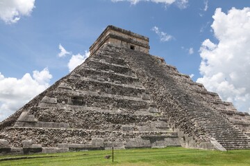 Chichen Itza ancient mayan ruins in Mexico
