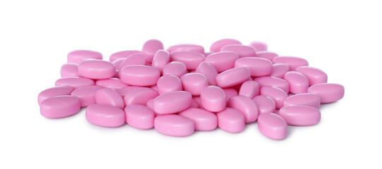 Obraz na płótnie Canvas Tasty pink dragee candies on white background