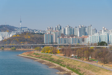 Obraz premium Seoul tower with Han river landscape 
