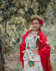 Mujer Boliviana traje tipico de tarija 